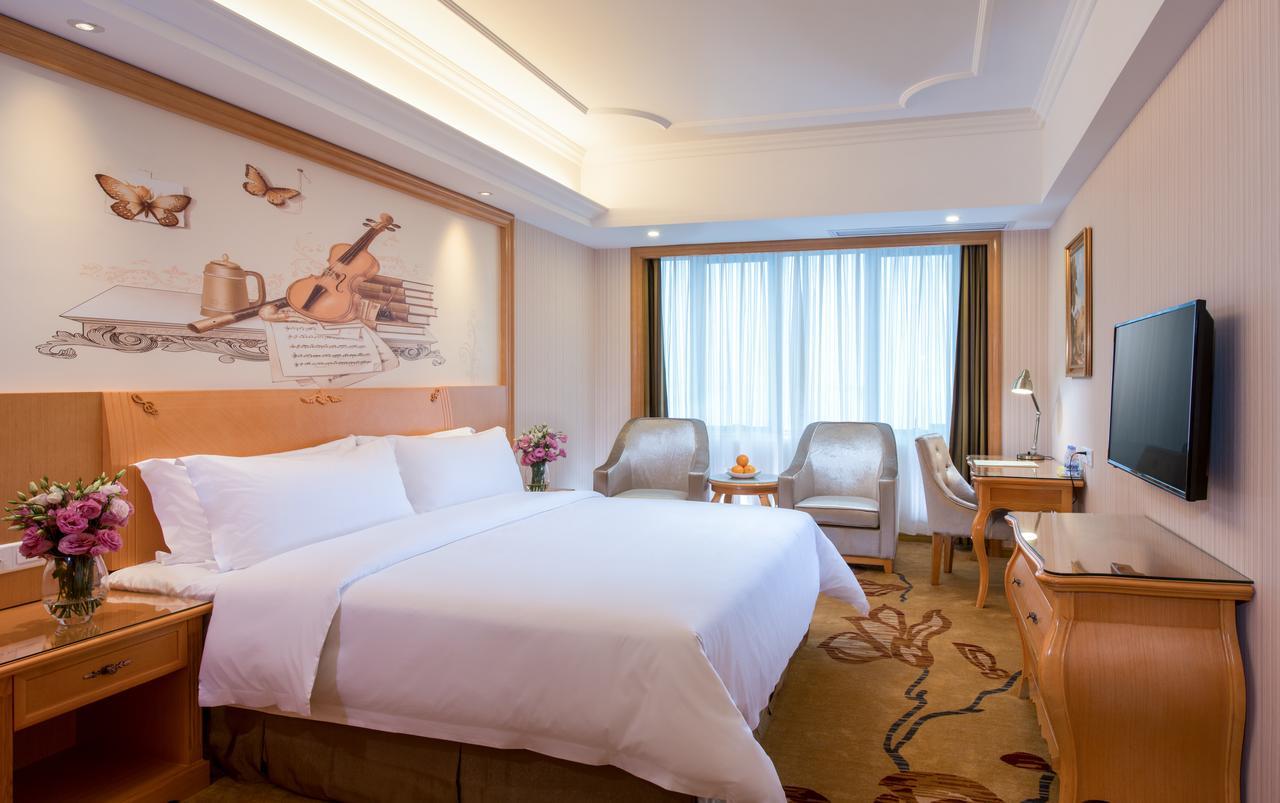 Vienna Hotel Shanghai Fengxian South Bridge Jinhai Road ภายนอก รูปภาพ